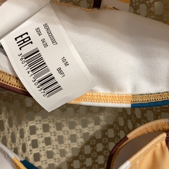 Girls Roxy bikini - Picture 3 of 6